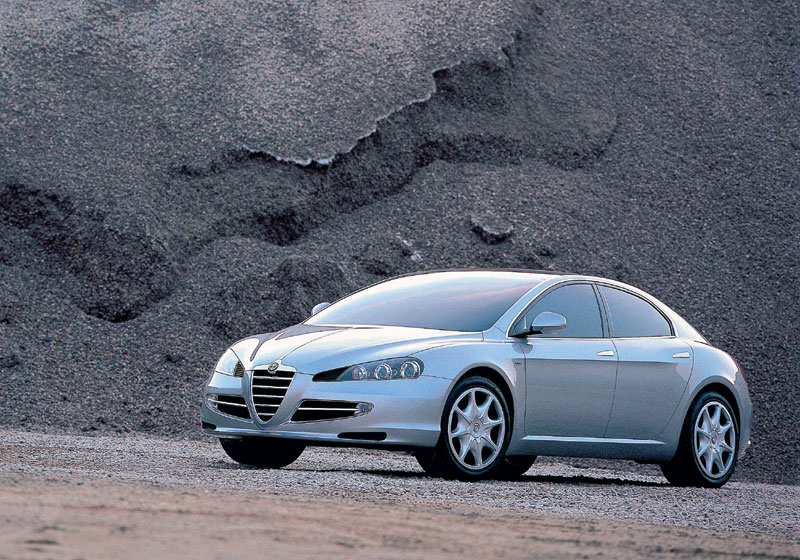 Toyota ItalDesign Visconti.jpg