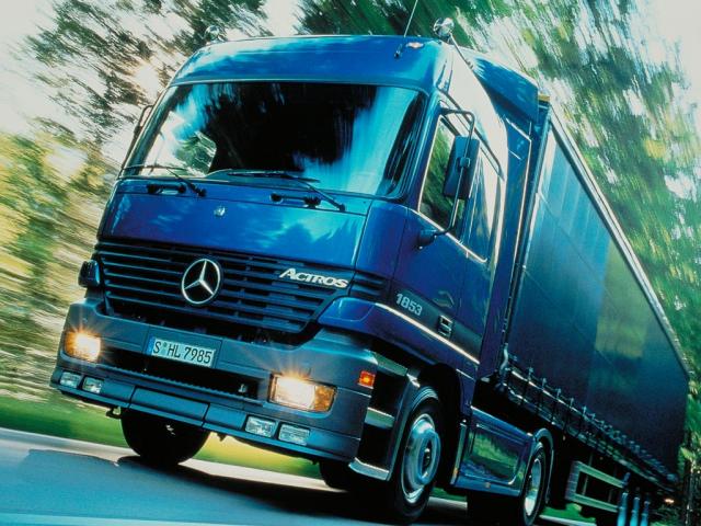 trucks_mercedes_003.jpg