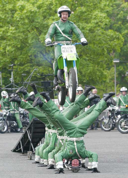 0719_polise.jpg