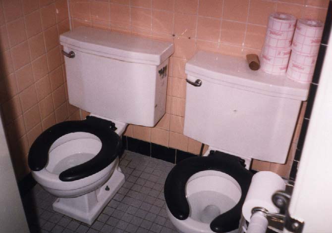 14TOILET.JPG