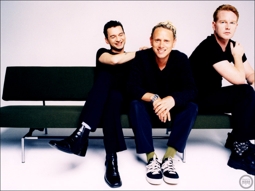 Студийная фотография трио depeche mode