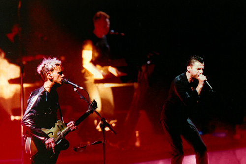 фото трио depeche mode на сцене