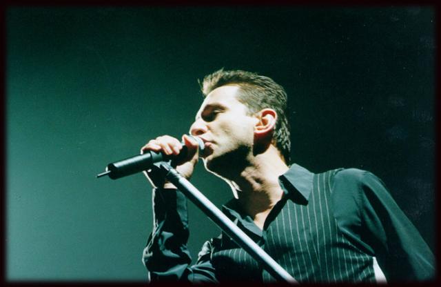 Фотография сделанная на концерте группы Depeche Mode
