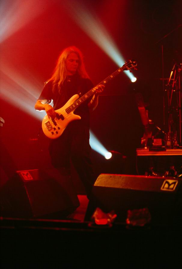 n_DVD-Gig_Tampere_sami.jpg