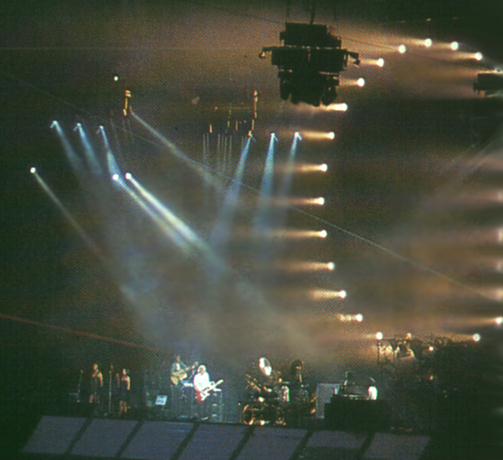 PHOTO07.JPG