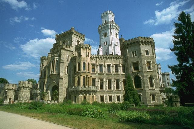 фотография замка в романском стиле