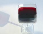 прикольное изображение квадратного бокала красного вина